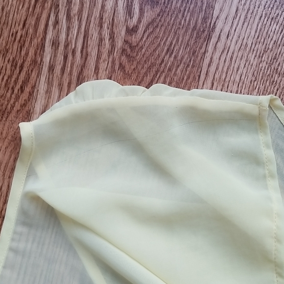 (M) Collective Concepts Sheer Pastel Flowy Short Sleeve Blouse - Picture 9 of 9